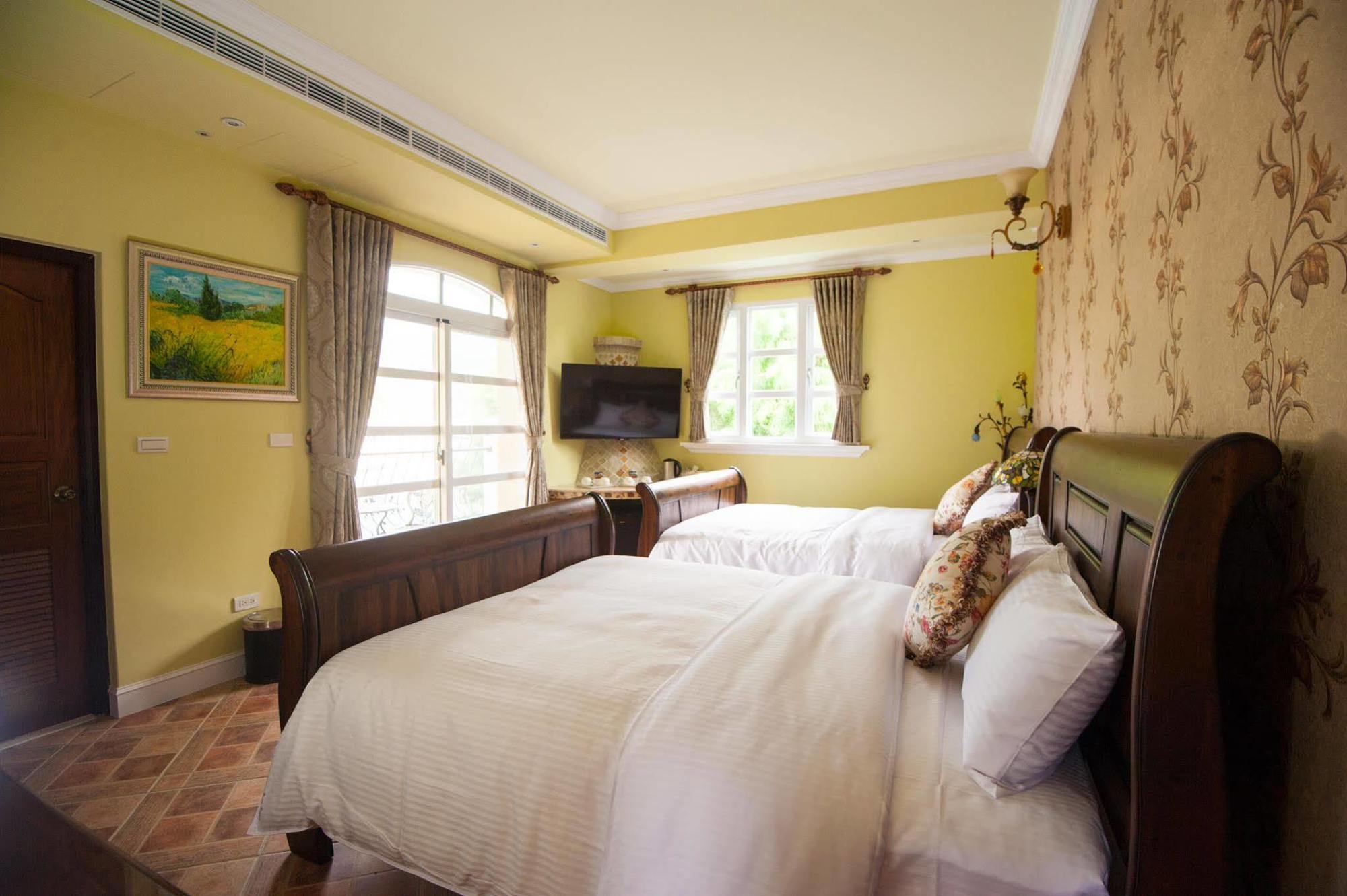 山閱聖堡羅莊園 Bed & Breakfast Yuchi Luaran gambar